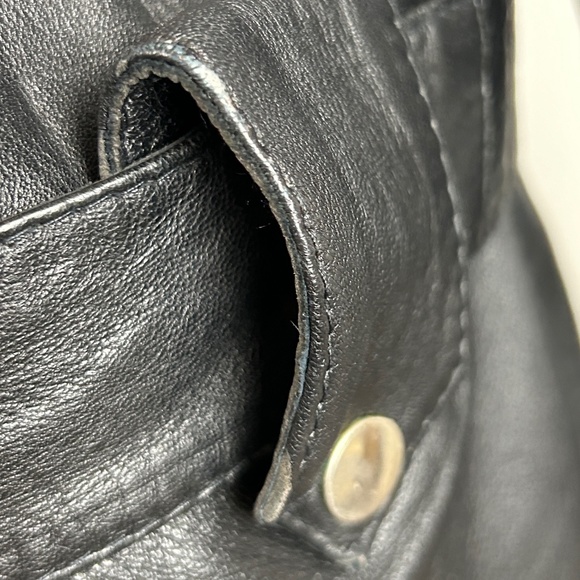 Vintage Moto Leather Jacket - Picture 11 of 16